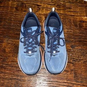 WORN ONCE! Hokas Arahi 3 style